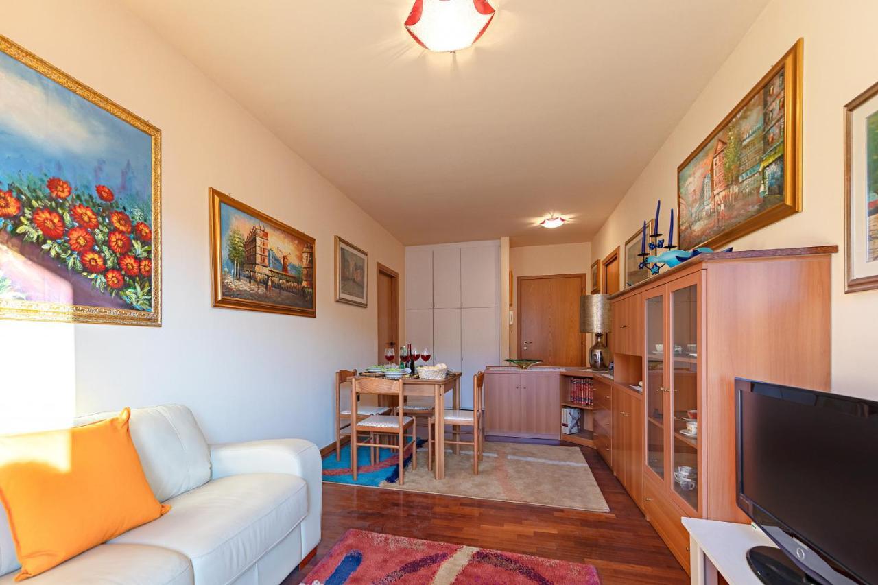 Kristall Lago 233 Apartment By Wonderful Italy เดเซนซาโนเดลการ์ดา ภายนอก รูปภาพ