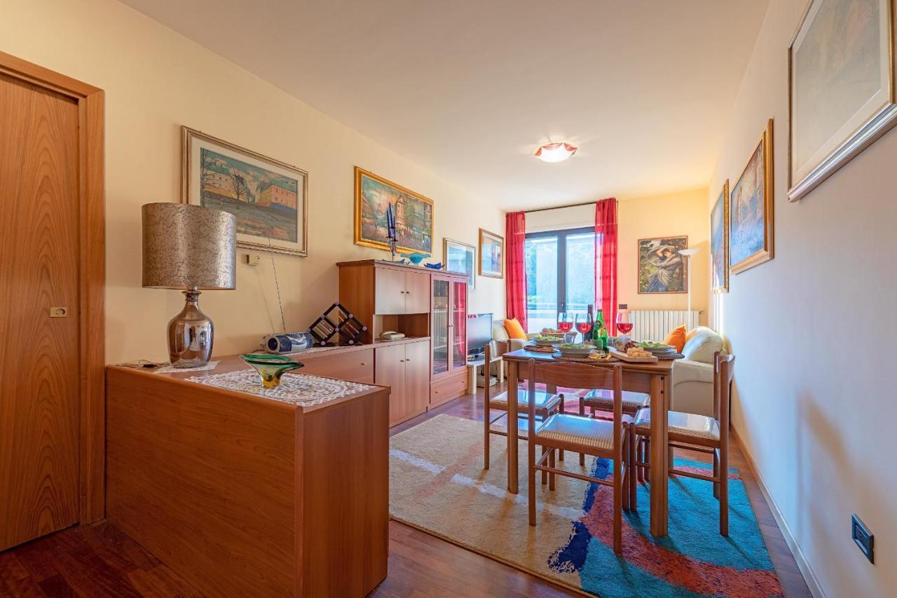 Kristall Lago 233 Apartment By Wonderful Italy เดเซนซาโนเดลการ์ดา ภายนอก รูปภาพ